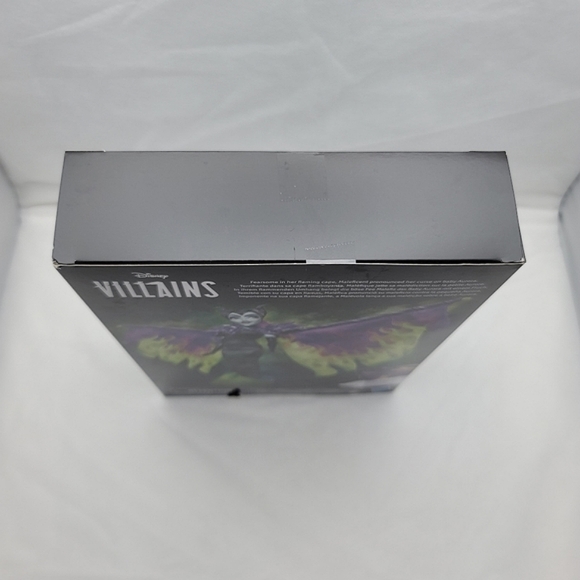 Disney Villains Maleficent's Flames of Fury Doll - Picture 5 of 6